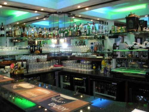 Kings Paget Hotel West Drayton  Esterno foto