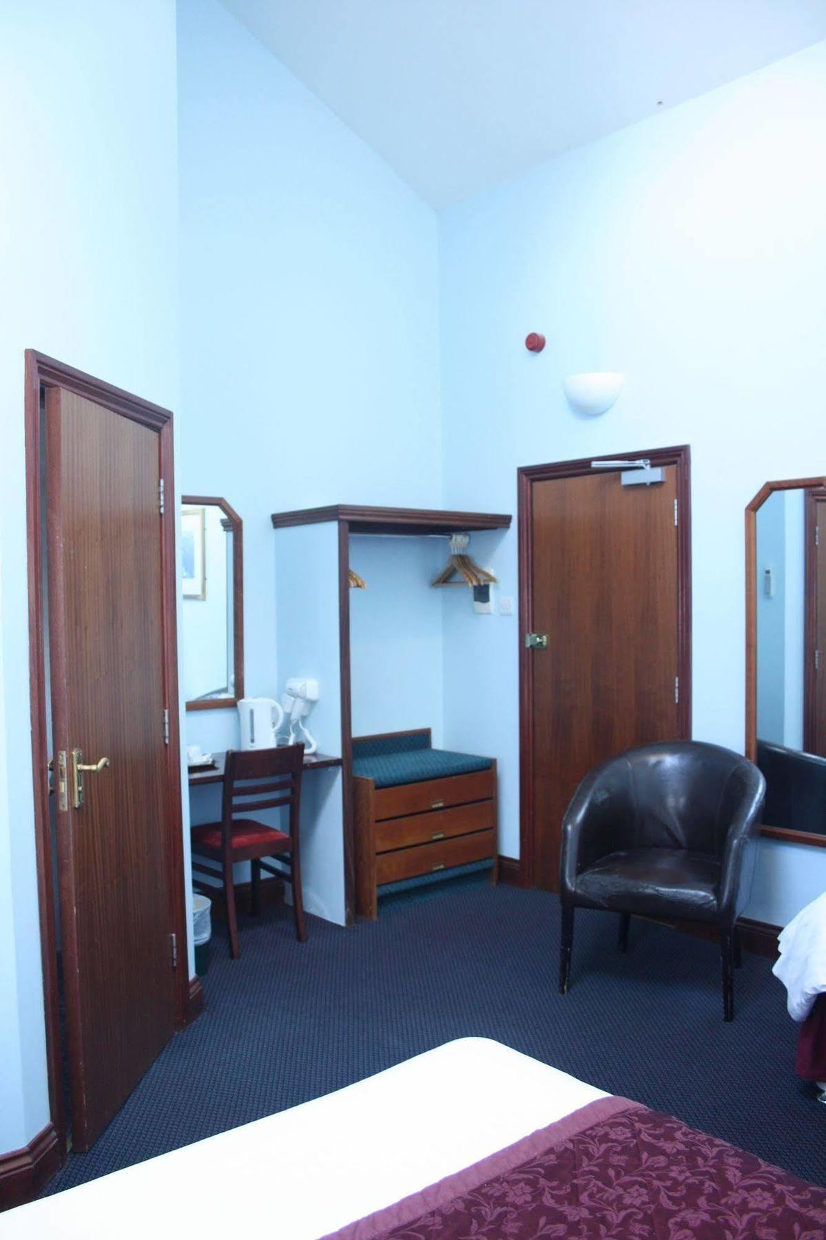 Kings Paget Hotel West Drayton  Esterno foto
