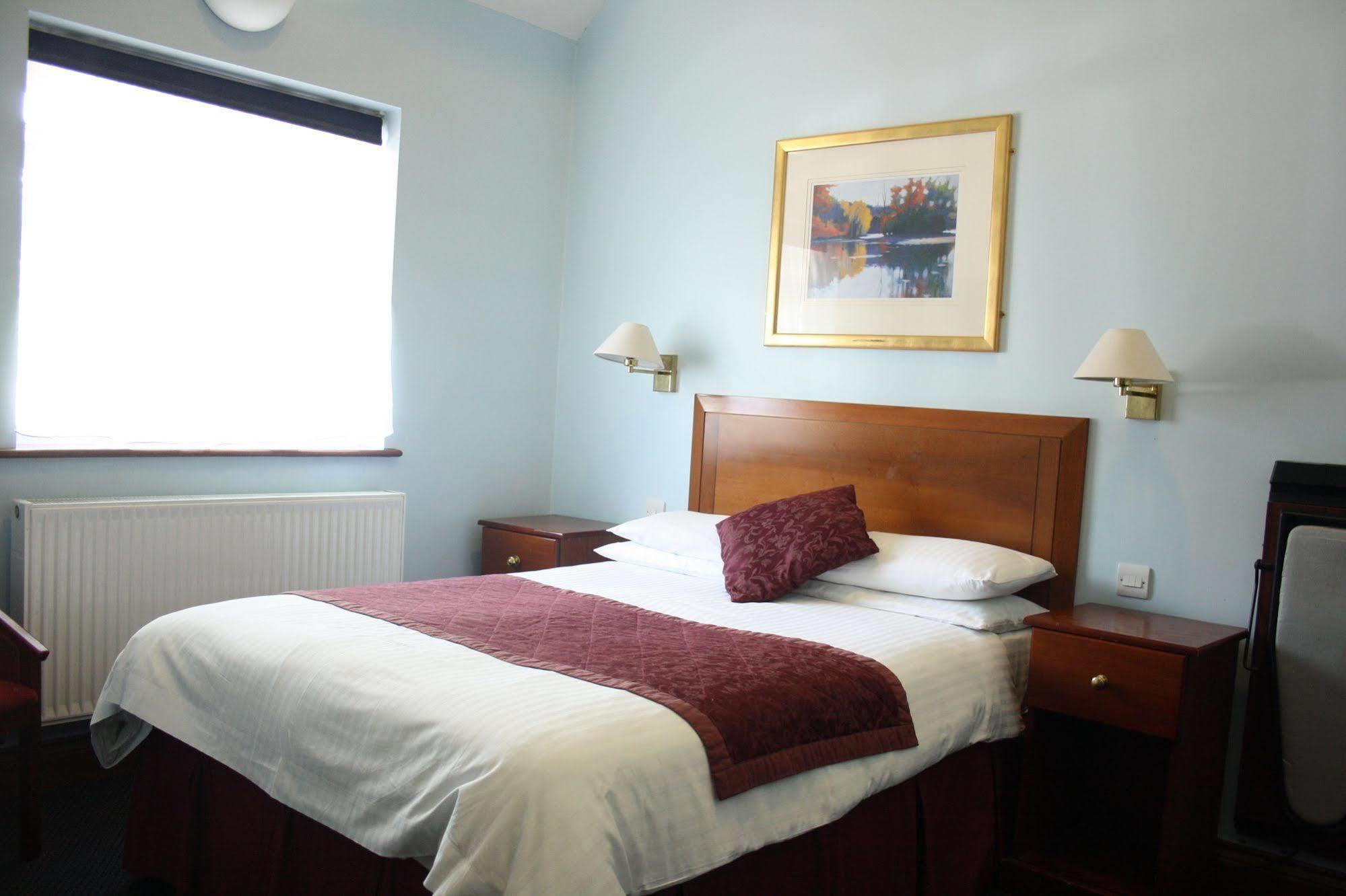 Kings Paget Hotel West Drayton  Esterno foto