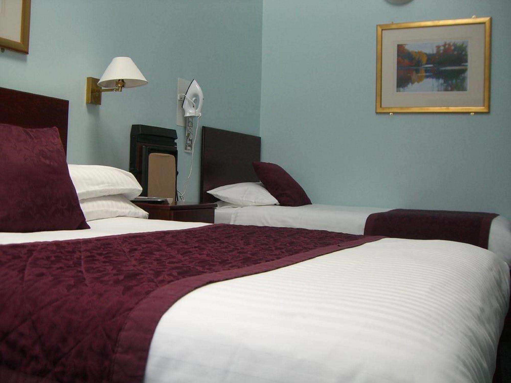 Kings Paget Hotel West Drayton  Esterno foto